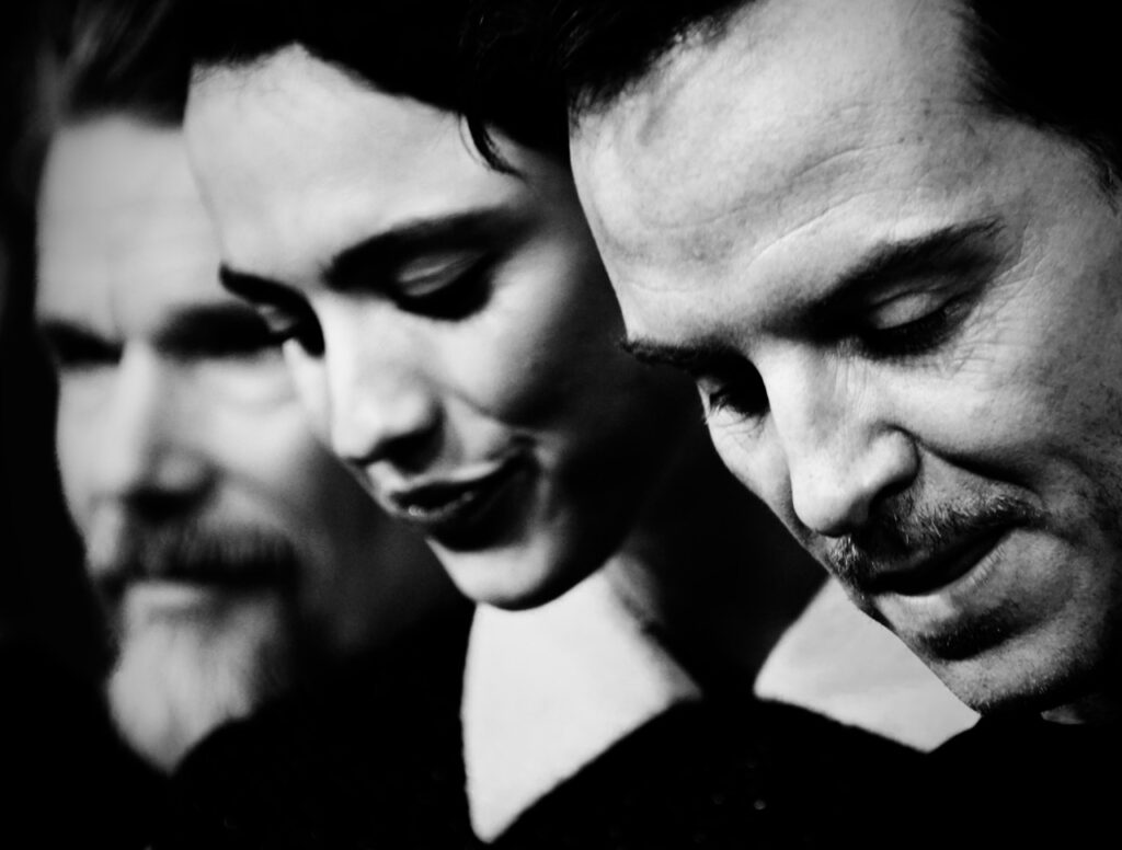 Andrew scott margaret qualley ethan hawke 169a7210 (4)